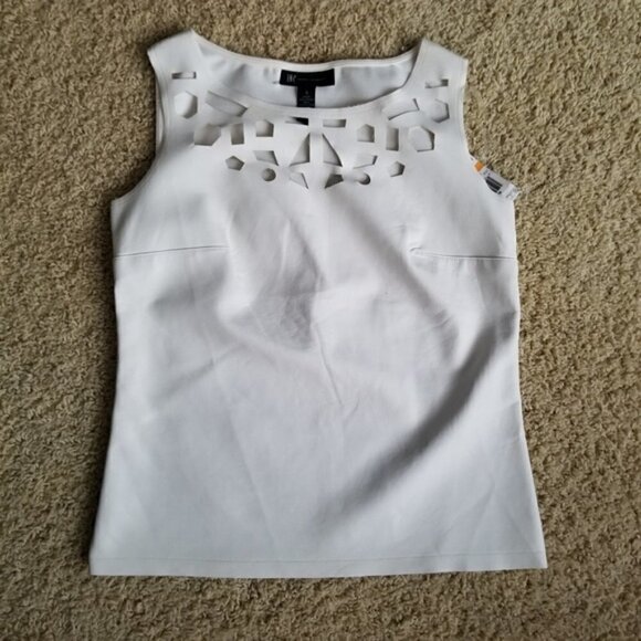 INC Cut Out White Top (S) NWT - Picture 4 of 5